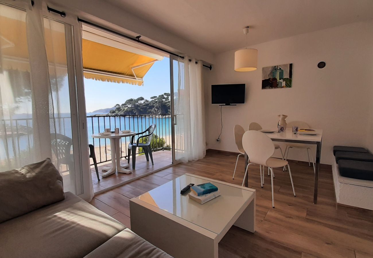 Apartamento en Llafranc - 1BON 2 - Apartamento para 6 personas en Llafranc en primera línea de mar