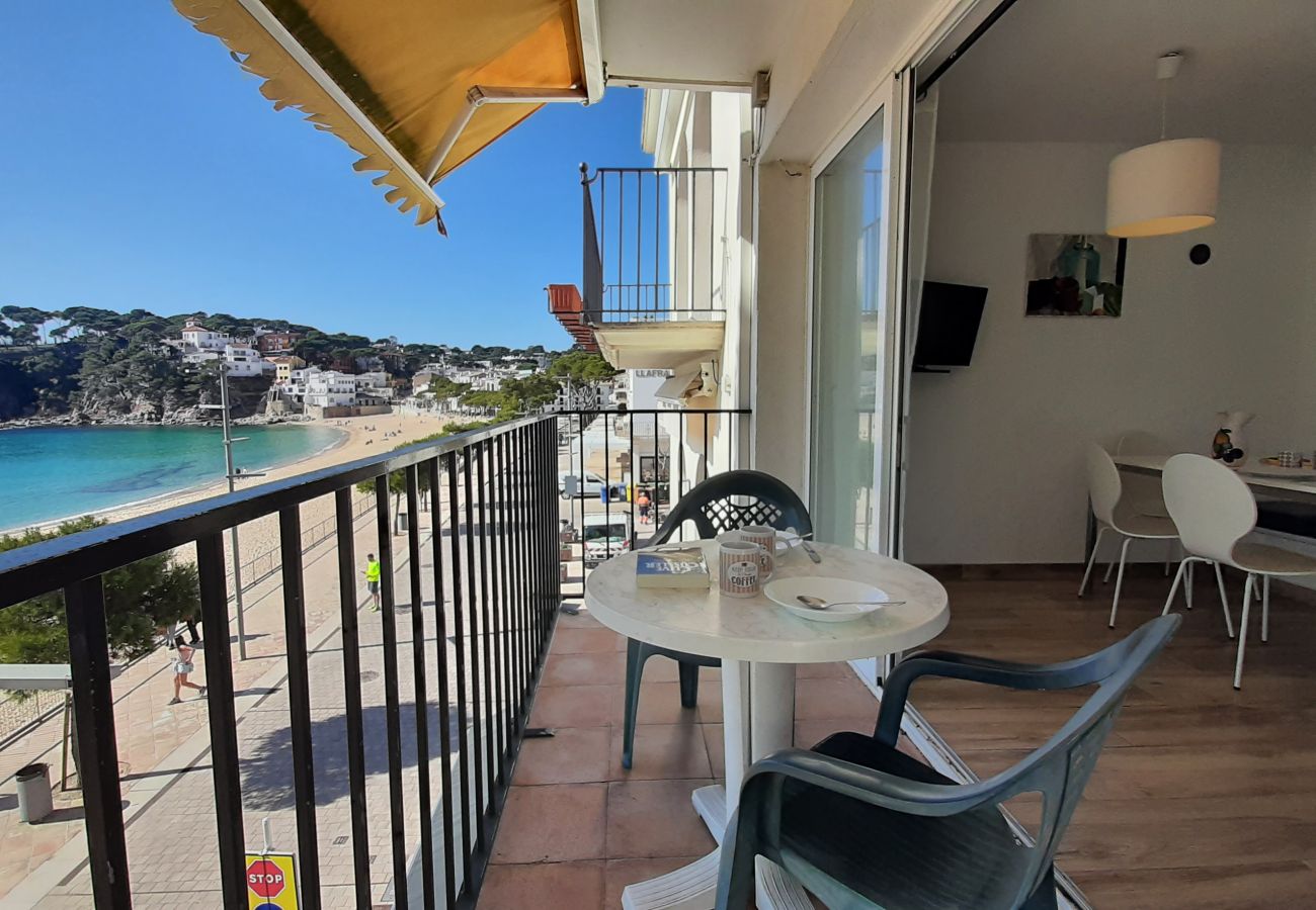 Apartamento en Llafranc - 1BON 2 - Apartamento para 6 personas en Llafranc en primera línea de mar