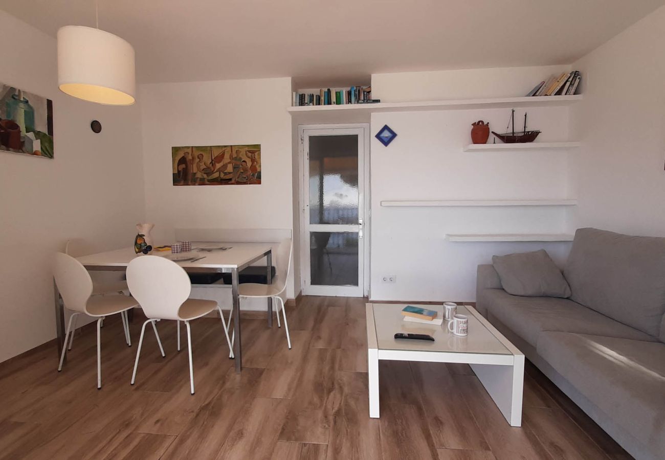 Apartamento en Llafranc - 1BON 2 - Apartamento para 6 personas en Llafranc en primera línea de mar