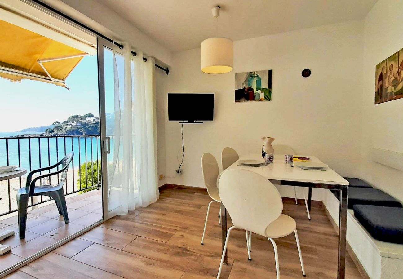 Apartamento en Llafranc - 1BON 2 - Apartamento para 6 personas en Llafranc en primera línea de mar