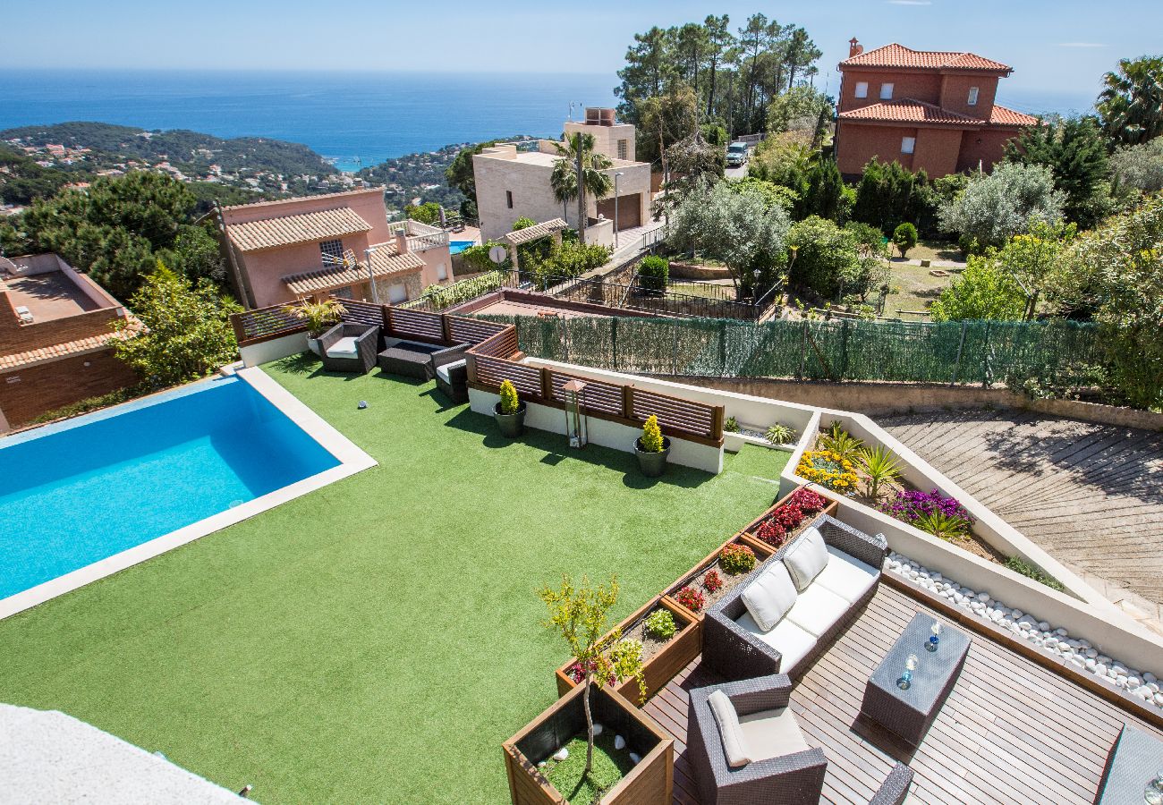 Villa en Lloret de Mar - 2BRA01 - Casa con piscina privada e impresionantes vistas al mar situada cerca de la playa