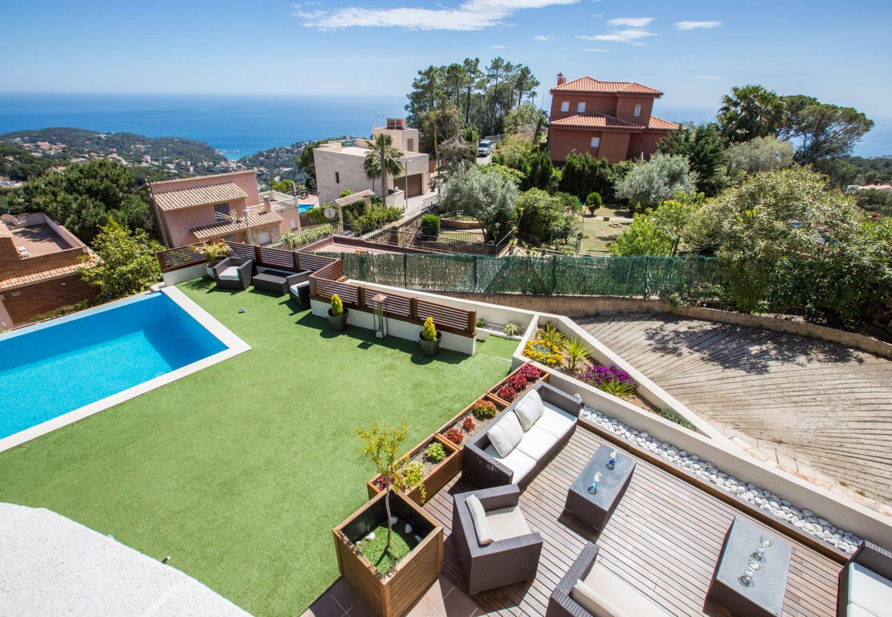 Villa en Lloret de Mar - 2BRA01 - Casa con piscina privada e impresionantes vistas al mar situada cerca de la playa