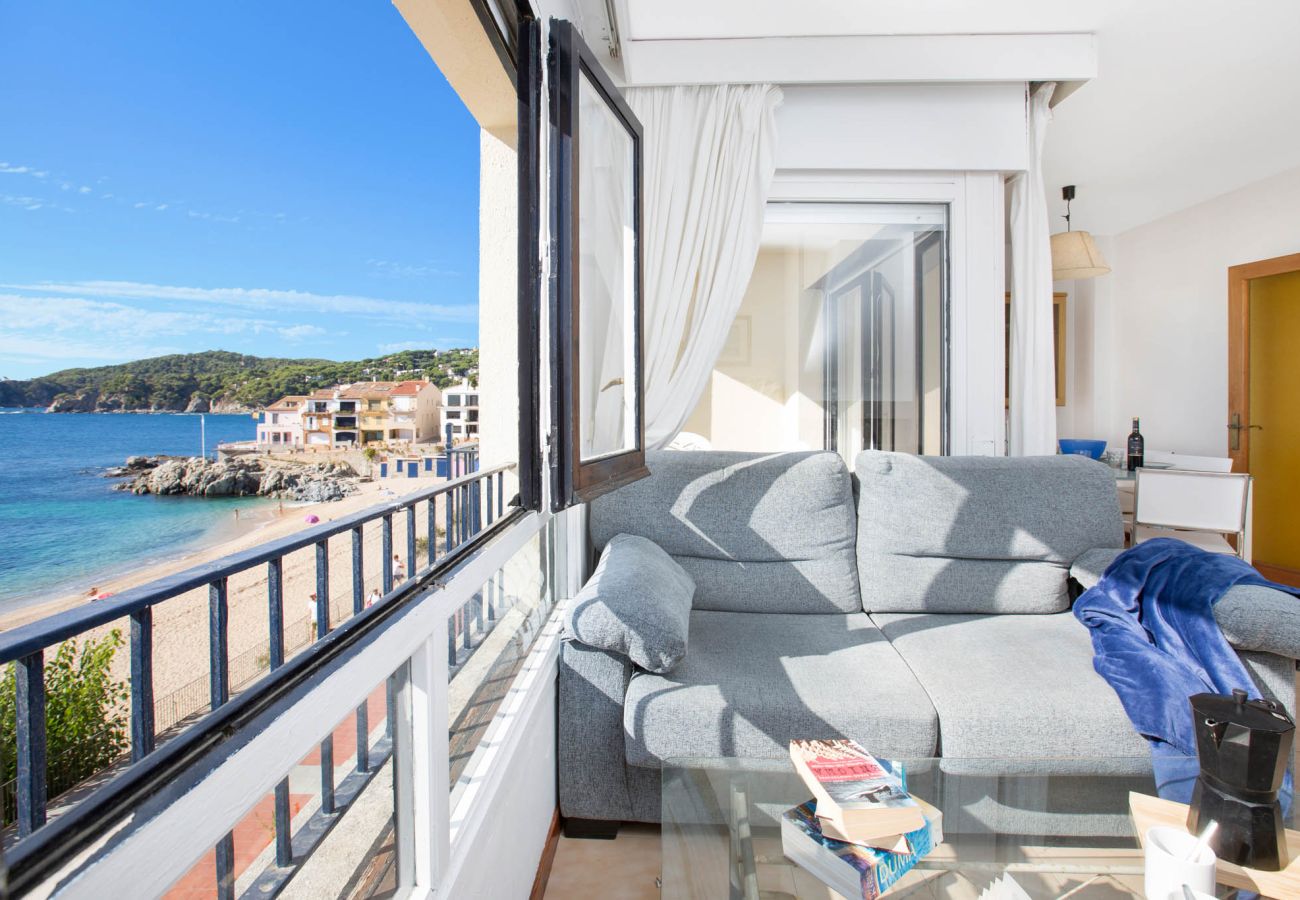 Apartamento en Calella de Palafrugell - 1CAN02 - Apartamento para 6 personas con terraza  frente a la playa de Calella de Palafrugell