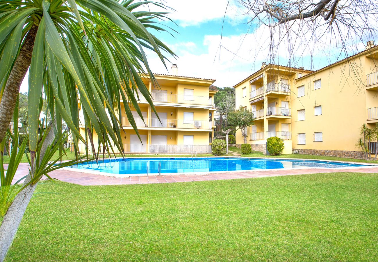 Apartamento en Llafranc - 1CEN A1 - Apartamento sencillo con jardín y piscina comunitaria  a 800m de la playa de Llafranc 