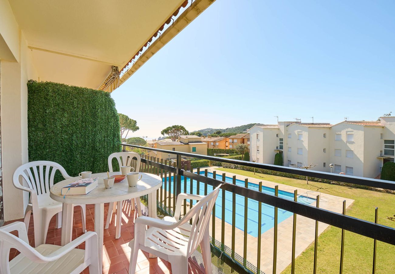 Apartamento en Calella de Palafrugell - 1CB X3 - Apartamento de 2 habitaciones en una zona muy tranquila con jardín y piscina comunitaria cerca de la playa de Calella de Palafrugell