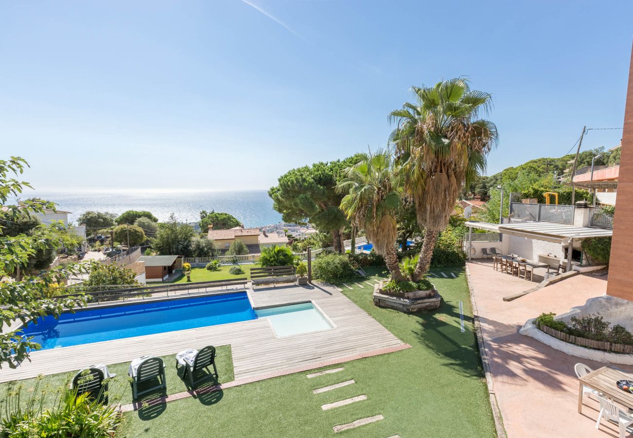 Villa en Lloret de Mar - 2CRIST01 - Preciosa casa de lujo con piscina, bonitas vistas al mar y situada cerca de la playa