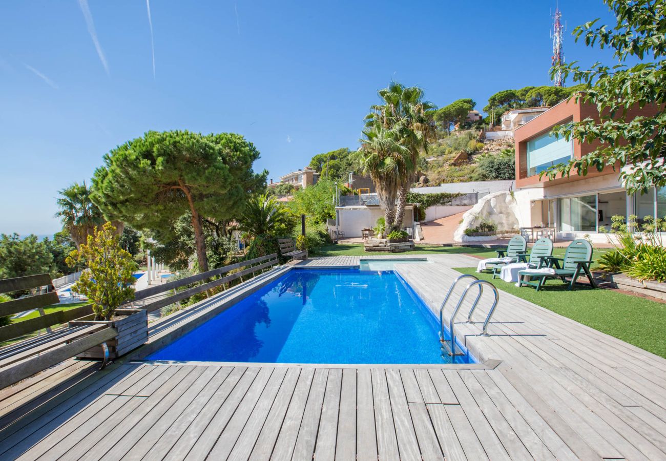 Villa en Lloret de Mar - 2CRIST01 - Preciosa casa de lujo con piscina, bonitas vistas al mar y situada cerca de la playa