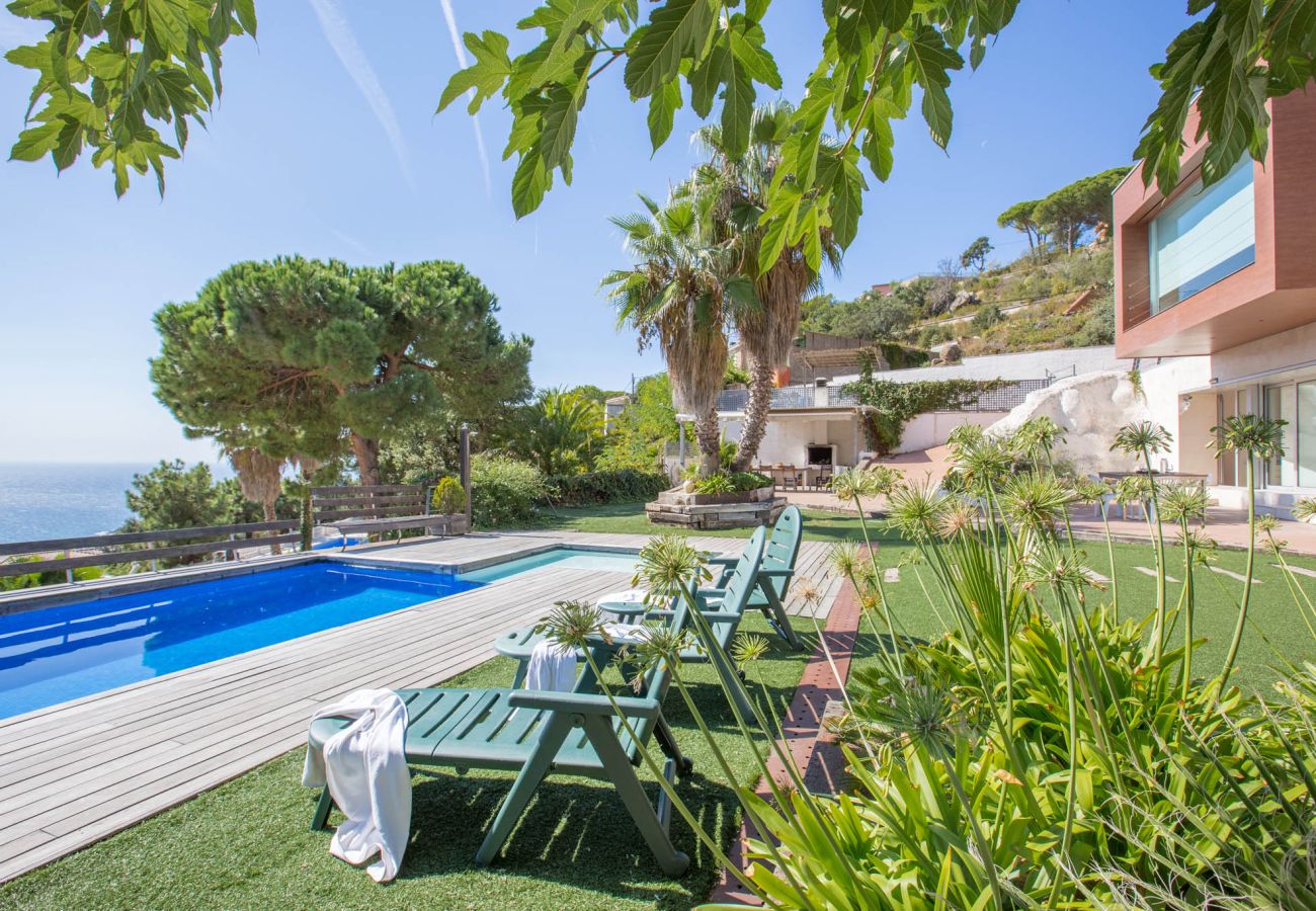 Villa en Lloret de Mar - 2CRIST01 - Preciosa casa de lujo con piscina, bonitas vistas al mar y situada cerca de la playa