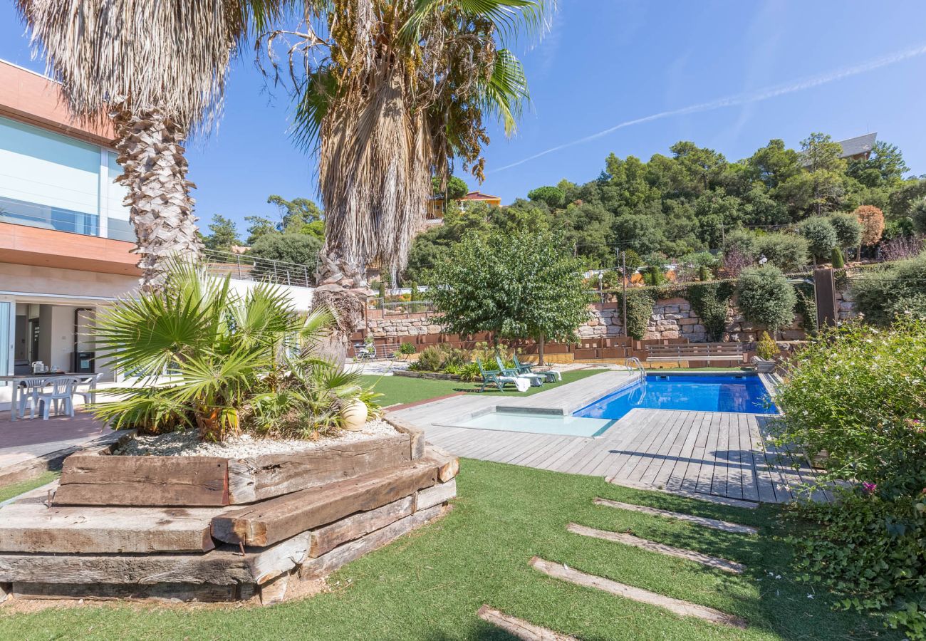 Villa en Lloret de Mar - 2CRIST01 - Preciosa casa de lujo con piscina, bonitas vistas al mar y situada cerca de la playa