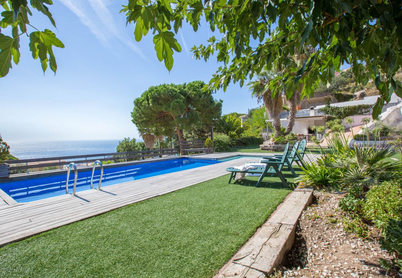 Villa en Lloret de Mar - 2CRIST01 - Preciosa casa de lujo con piscina, bonitas vistas al mar y situada cerca de la playa