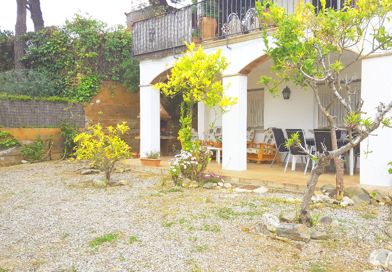 Apartamento en Calella de Palafrugell - 1MARIA PL - Apartamento sencillo con terraza ubicado a pocos minutos caminando de la tranquila playa de Calella de Palafrugell