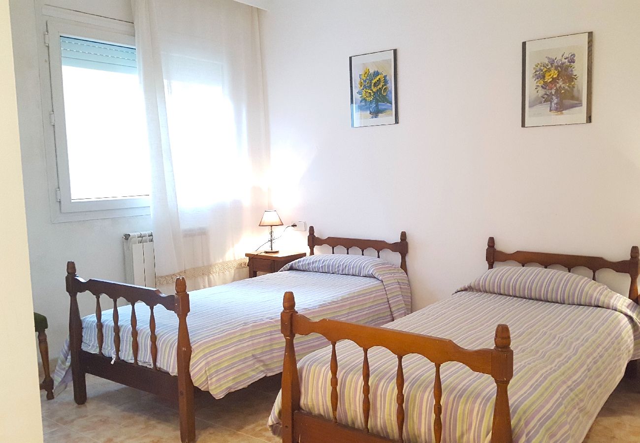 Apartamento en Calella de Palafrugell - 1MARIA PL - Apartamento sencillo con terraza ubicado a pocos minutos caminando de la tranquila playa de Calella de Palafrugell