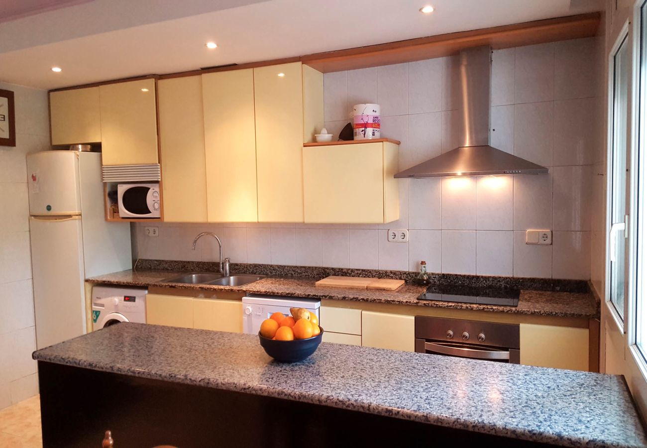 Apartamento en Calella de Palafrugell - 1MARIA PL - Apartamento sencillo con terraza ubicado a pocos minutos caminando de la tranquila playa de Calella de Palafrugell