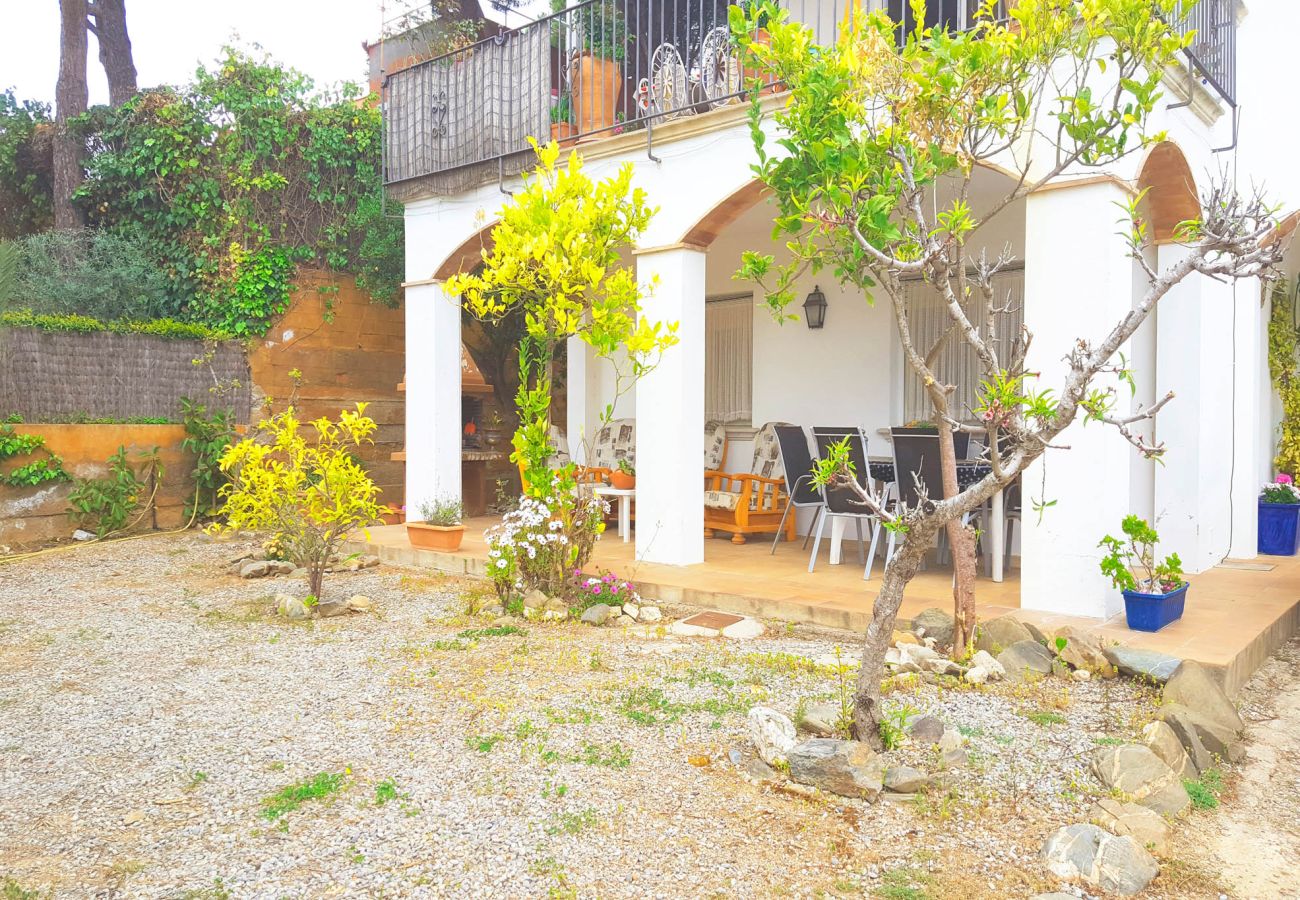 Apartamento en Calella de Palafrugell - 1MARIA PL - Apartamento sencillo con terraza ubicado a pocos minutos caminando de la tranquila playa de Calella de Palafrugell