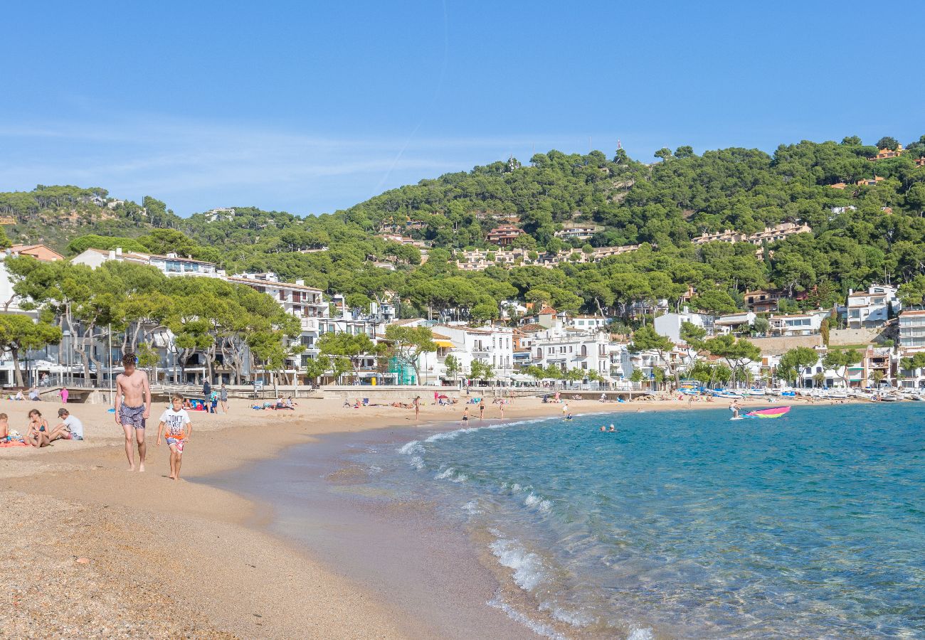 Apartamento en Llafranc - 1OREN 01 - Apartamento sencillo con piscina comunitaria situado a pocos minutos caminando de la playa de Llafranc