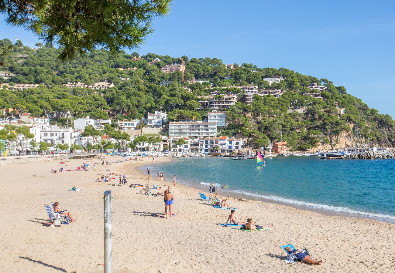 Apartamento en Llafranc - 1OREN 01 - Apartamento sencillo con piscina comunitaria situado a pocos minutos caminando de la playa de Llafranc