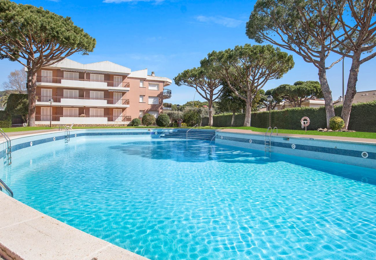 Apartamento en Calella de Palafrugell - 1QV 01 - Acogedor apartamento con piscina comunitaria y parking cerca de la playa de  Calella de Palafrugell