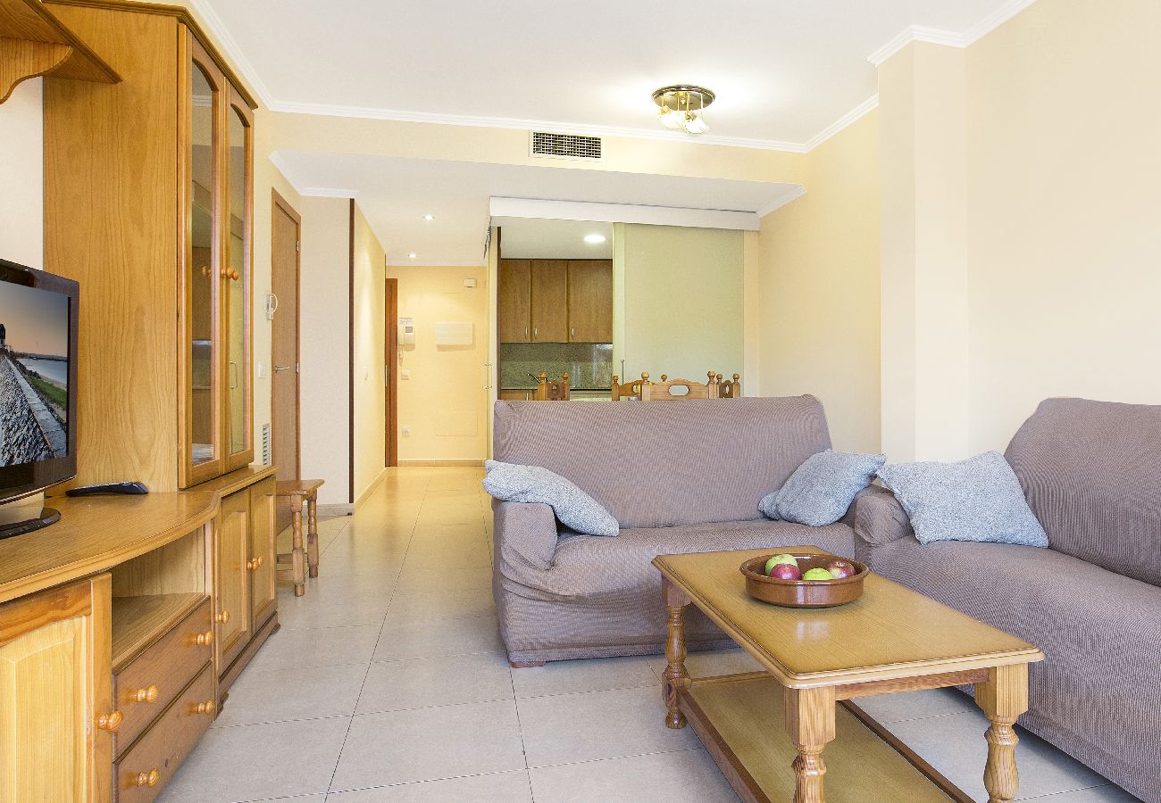 Apartamento en Lloret de Mar - 2STACRIS06 - Acogedor apartamento para 6 personas con terraza situado en Lloret de Mar (Fenals), cerca de la playa y del centro.