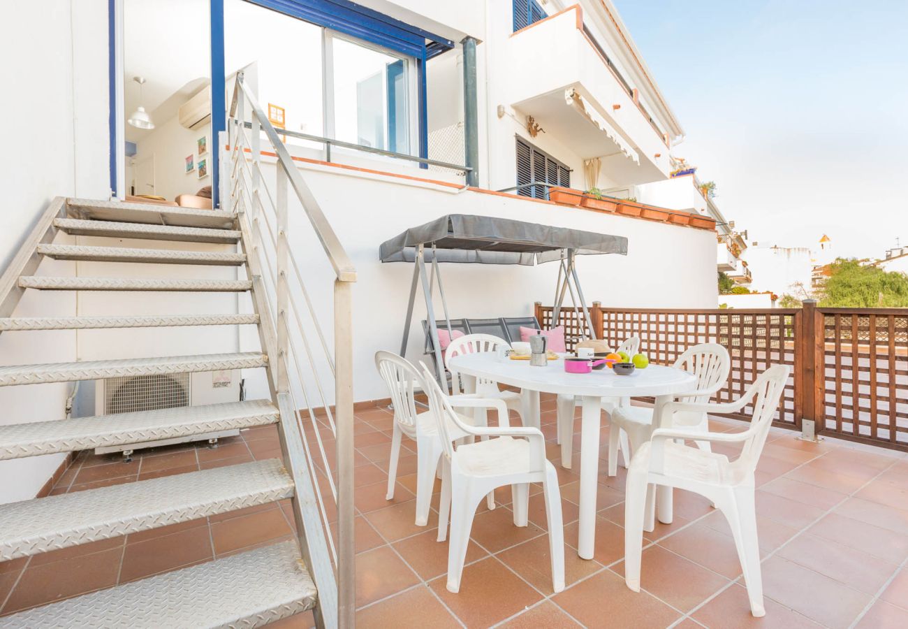 Apartamento en Calella de Palafrugell - 1SOLIVE - Apartamento con amplia terraza a tan sólo 100m de la playa de Calella de Palafrugell