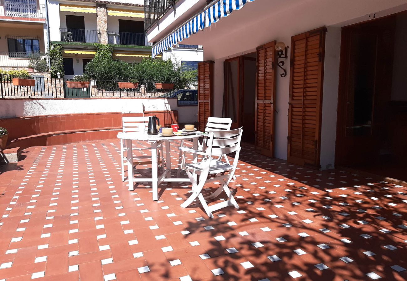 Apartamento en Llafranc - 1AL 01 - Apartamento sencillo con terraza cerca de la playa de Llafranc