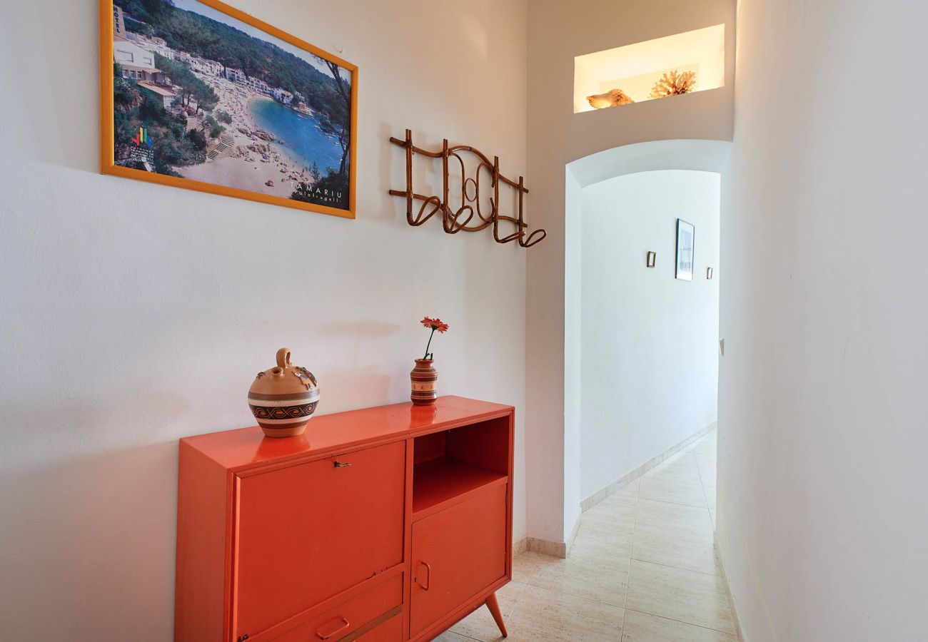 Apartamento en Calella de Palafrugell - 1AUR 01 - Apartamento de dos dormitorios con terraza cerca de la playa de Calella de Palafrugell