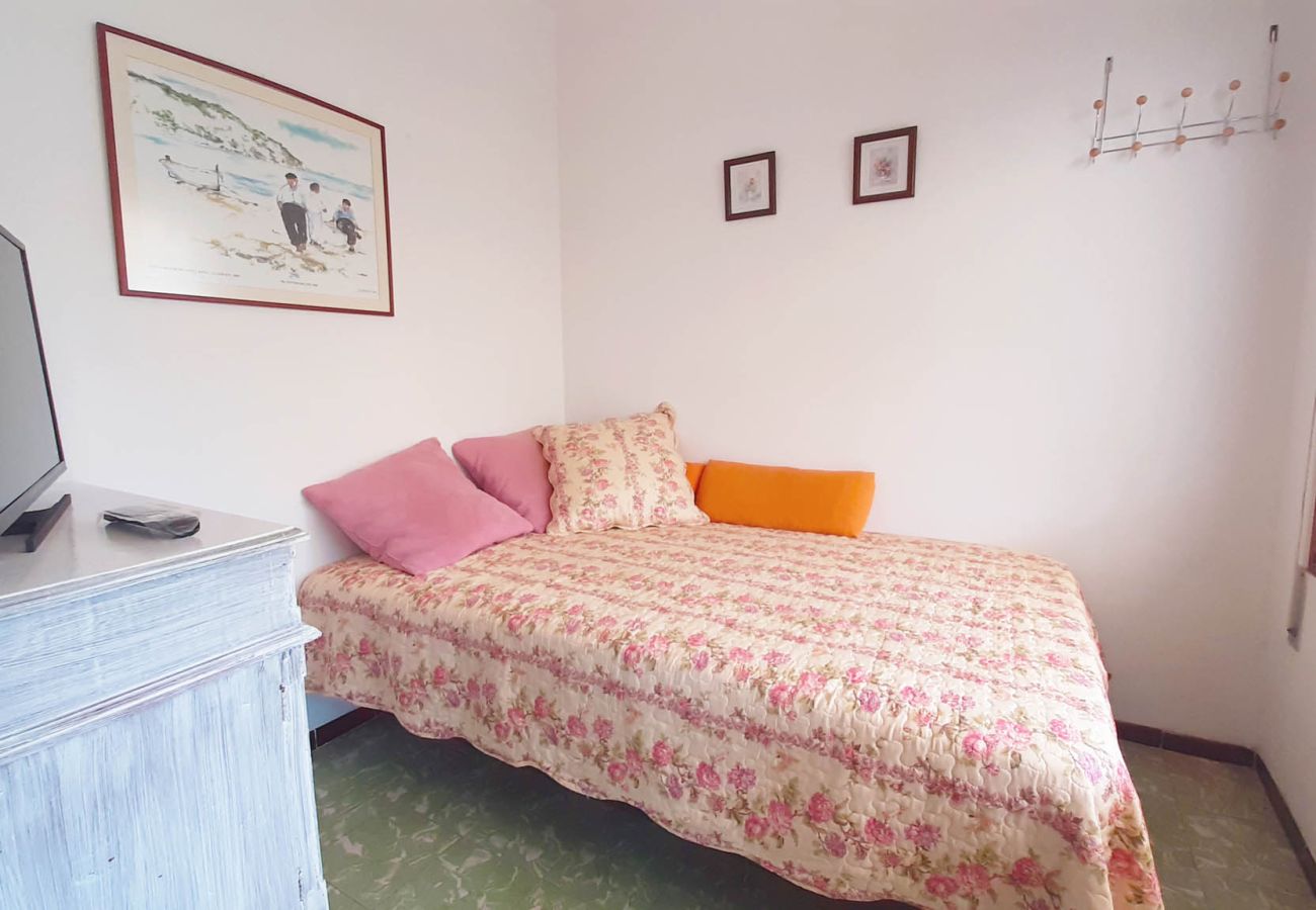 Apartamento en Calella de Palafrugell - 1 LLAD 2 - Apartamento con terraza cerca de la playa de Calella de Palafrugell