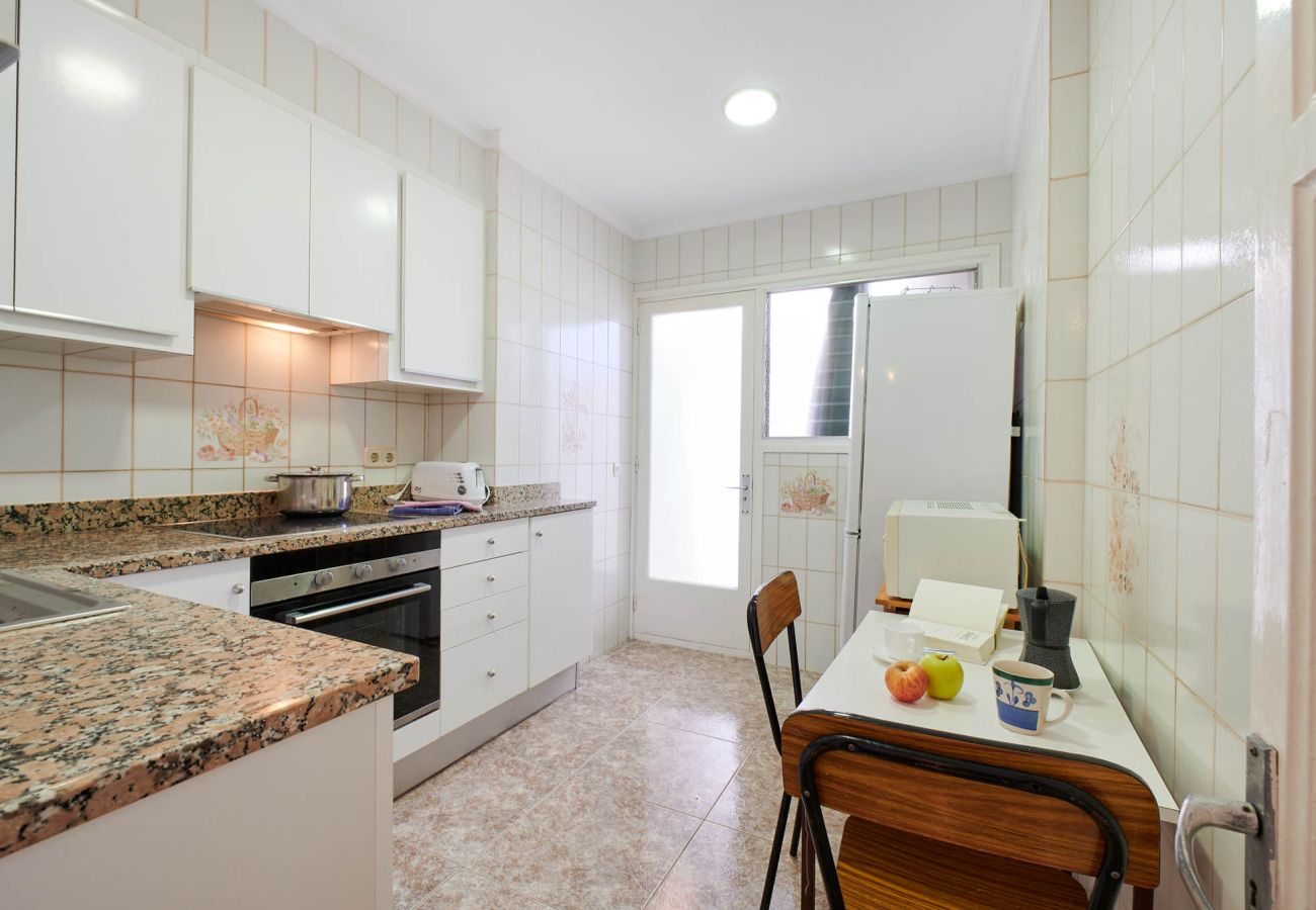 Apartamento en Calella de Palafrugell - 1AUR 04 - Aparatmento de 3 habitaciones con terraza cerca la playa de Calella de Palafrugell