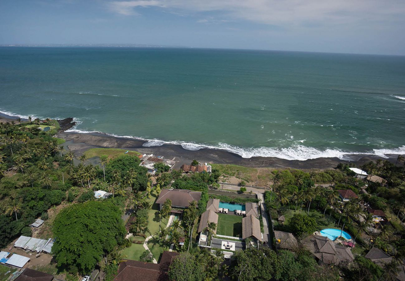 Villa en Mengwi -  Seseh Beach Villa II - Villa de lujo enfrente la playa de Bali 