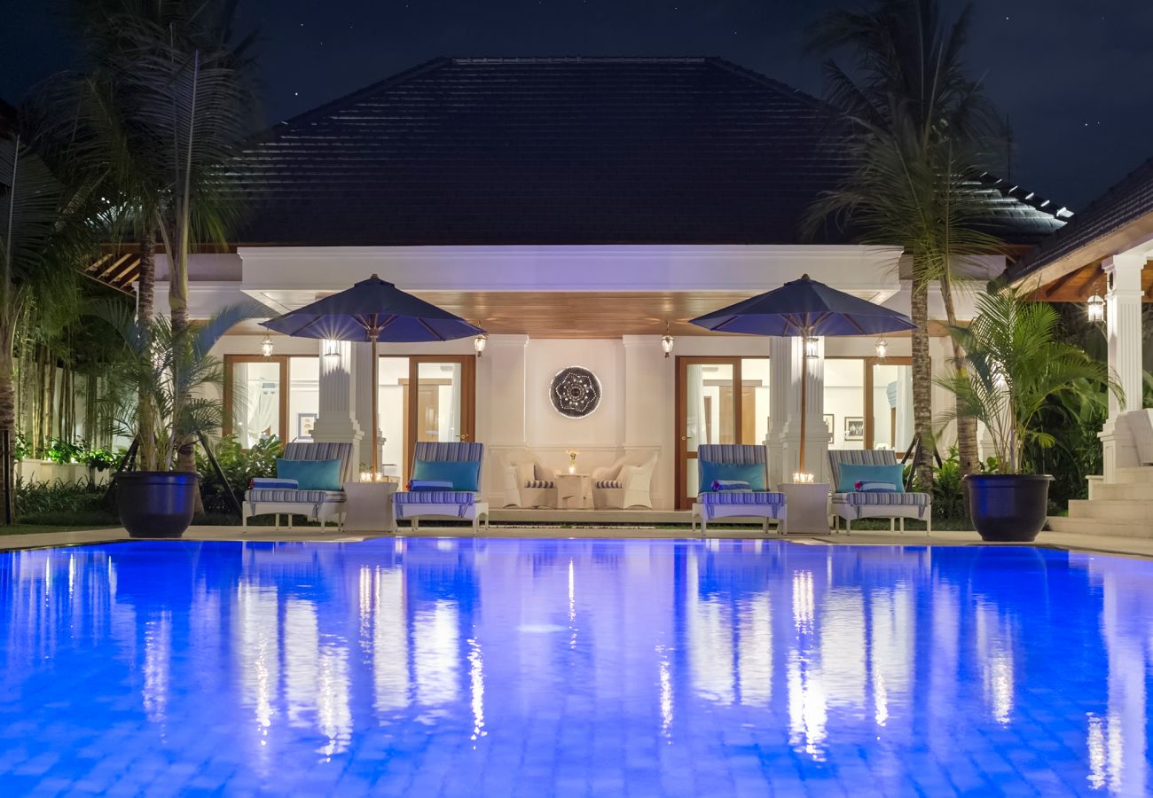 Villa en Seminyak - Windu Asri - Casa de lujo al lado de la playa de Bali 