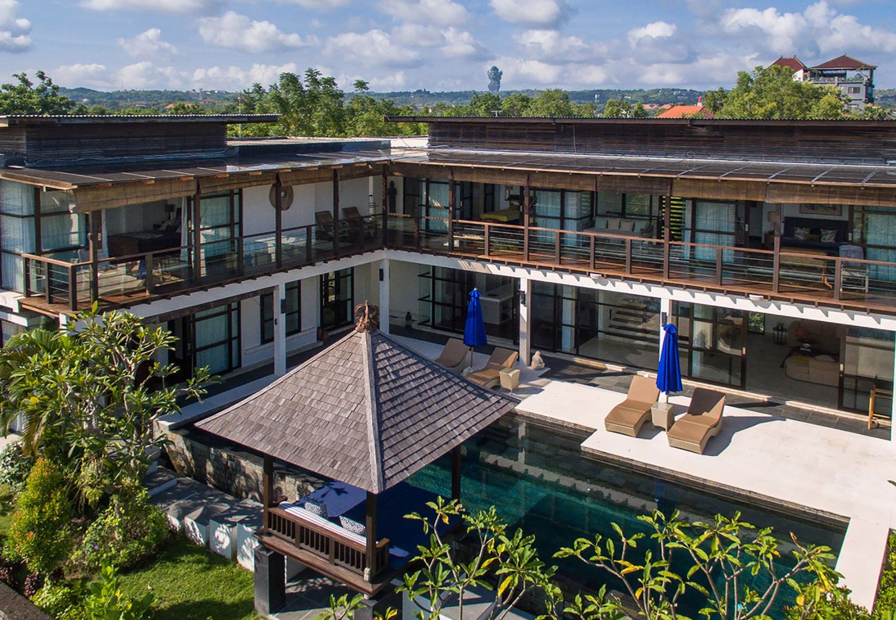 Villa en Kuta - Adenium - Villa con piscina cerca de la playa de Bali