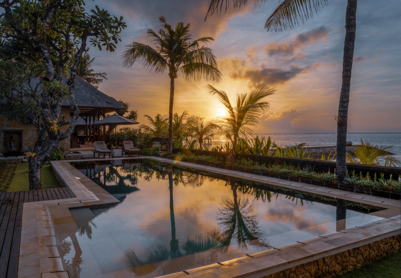 Villa en Sanur - Cemara - Casa con piscina y espectaculares vistas al mar en Bali