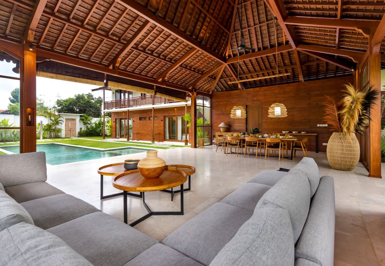 Villa en Kerobokan - Alea Estate- Espectacular casa de 18 personas con piscina en Bali