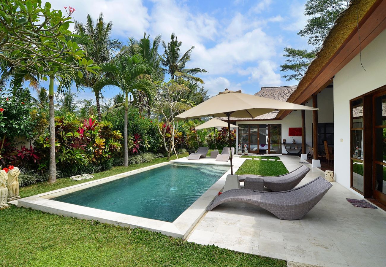 Villa en Ubud - Candi Kecil Tiga - Villa de 3 habitaciones con piscina en Bali