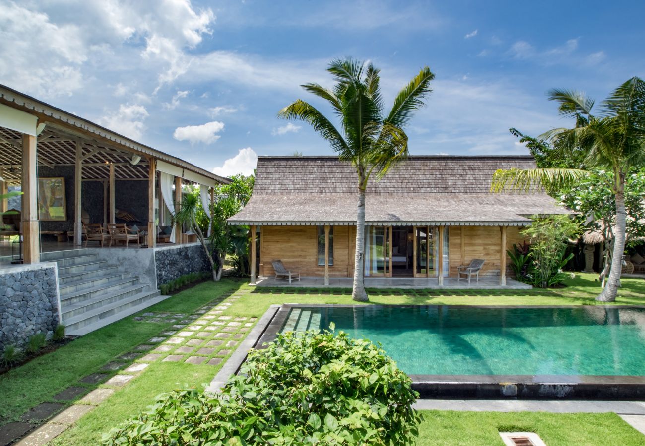 Villa en Kerobokan - Mannao - Espectacular casa de 8 habitaciones con piscina en Bali