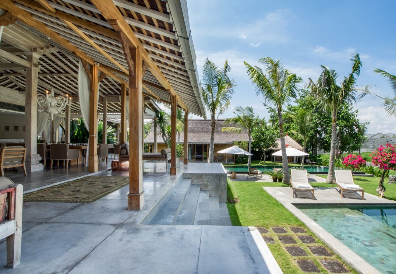 Villa en Kerobokan - Mannao - Espectacular casa de 8 habitaciones con piscina en Bali