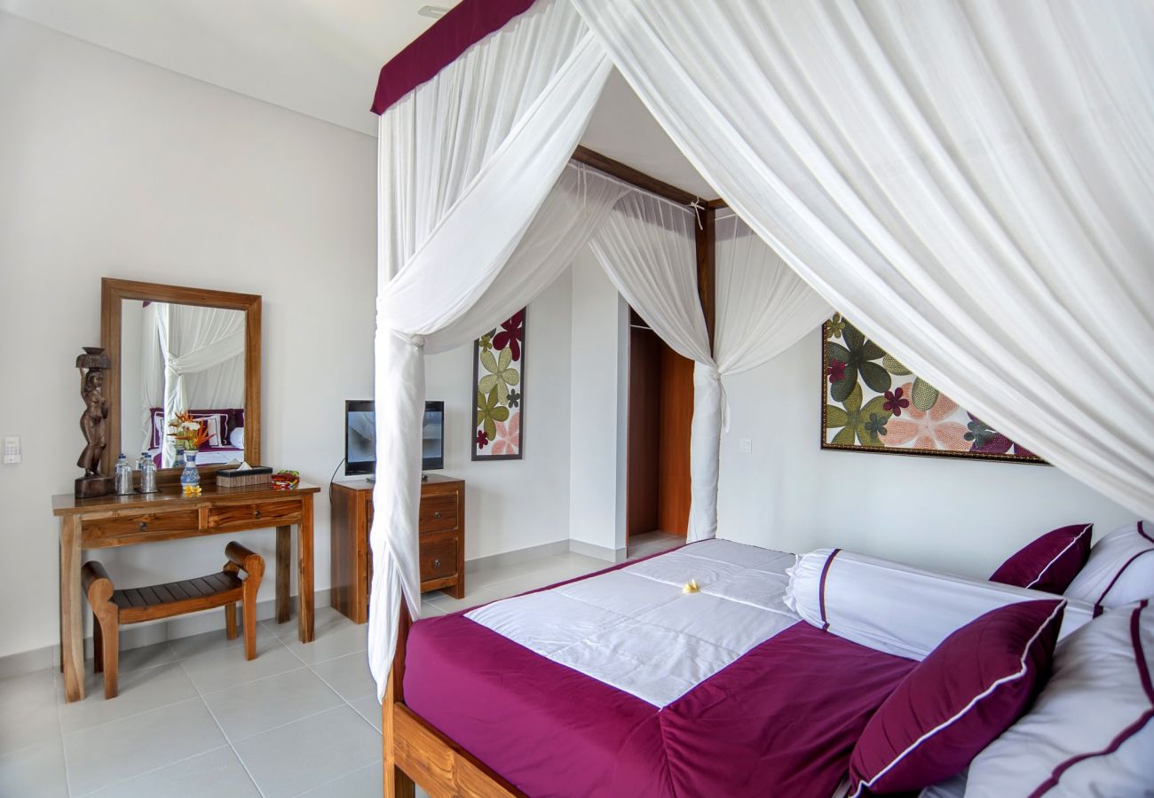 Villa en Canggu - Yenian- Casa de 5 habitacions con piscina en Bali