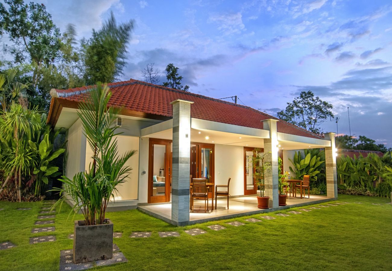 Villa en Canggu - Yenian- Casa de 5 habitacions con piscina en Bali