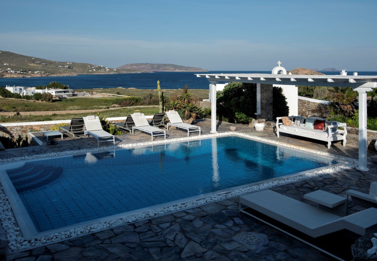 Villa en Mikonos -  Villa de 7 habitaciones con vistas al mar cerca de la playa (Mykonos)