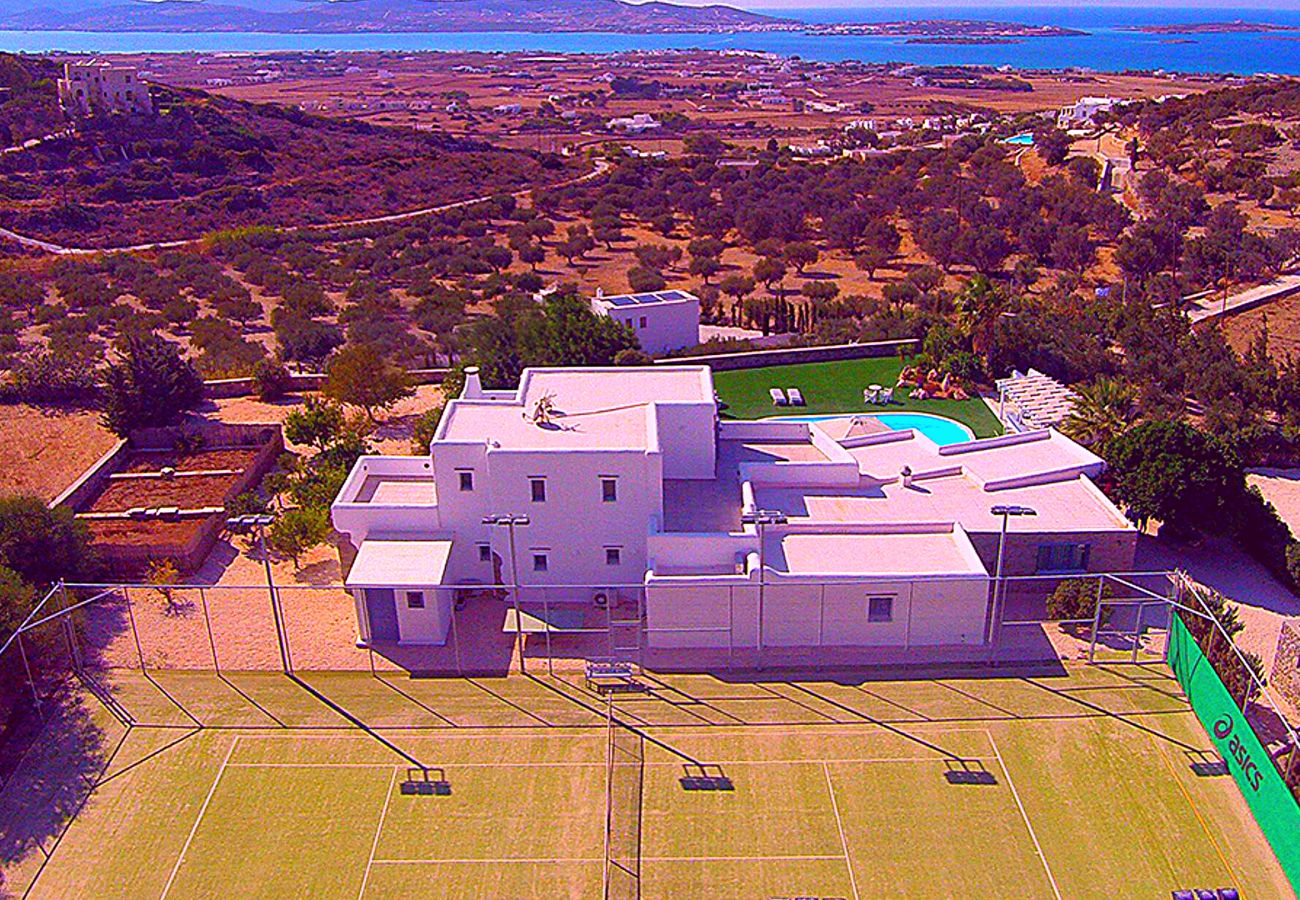 Villa en Paros -  Espectacular casa de 5 habitaciones cerca de la playa y con bonitas vistas al mar y