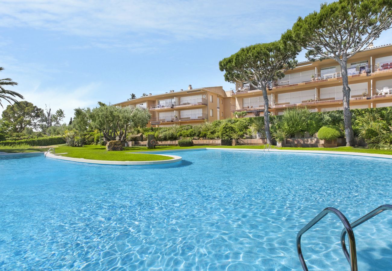 Apartamento en Calella de Palafrugell - ILLA 76 - Bonito apartamento con vistas al mar, piscina y cerca de la playa de Calella