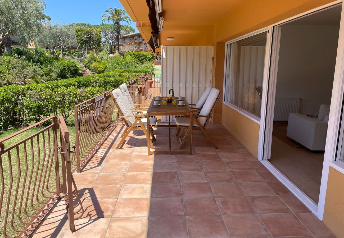 Apartamento en Calella de Palafrugell - ILLA 76 - Bonito apartamento con vistas al mar, piscina y cerca de la playa de Calella