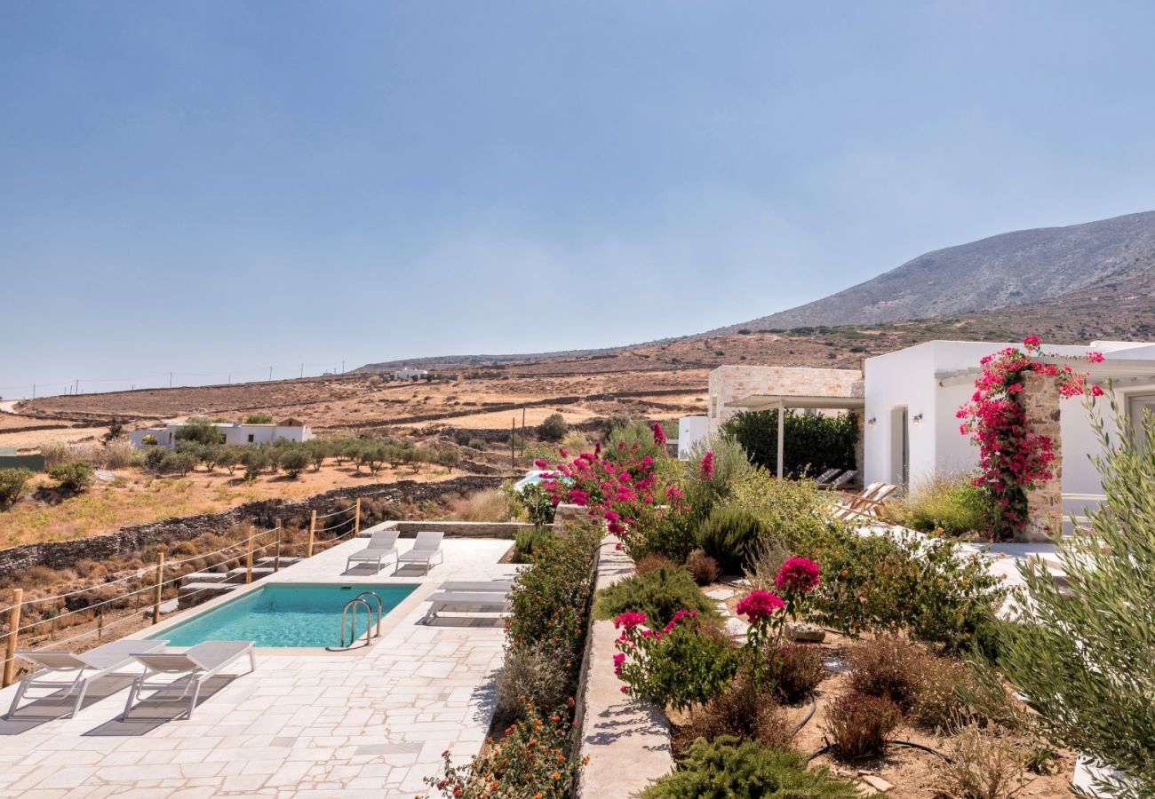 Villa en Paros - Eridan - Espectacular casa para 8 con piscina y bonitas vistas al mar en Grecia