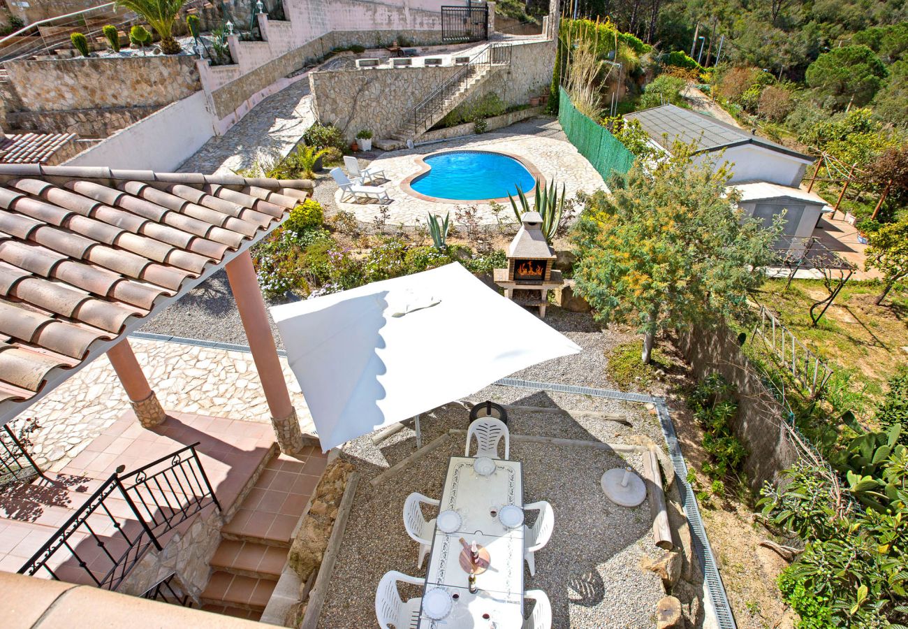 Vil.la en Lloret de Mar - 2ANG 01 - Acollidora i gran casa de 5 habitacions amb piscina privada a prop de la platja de Cala Canyelles