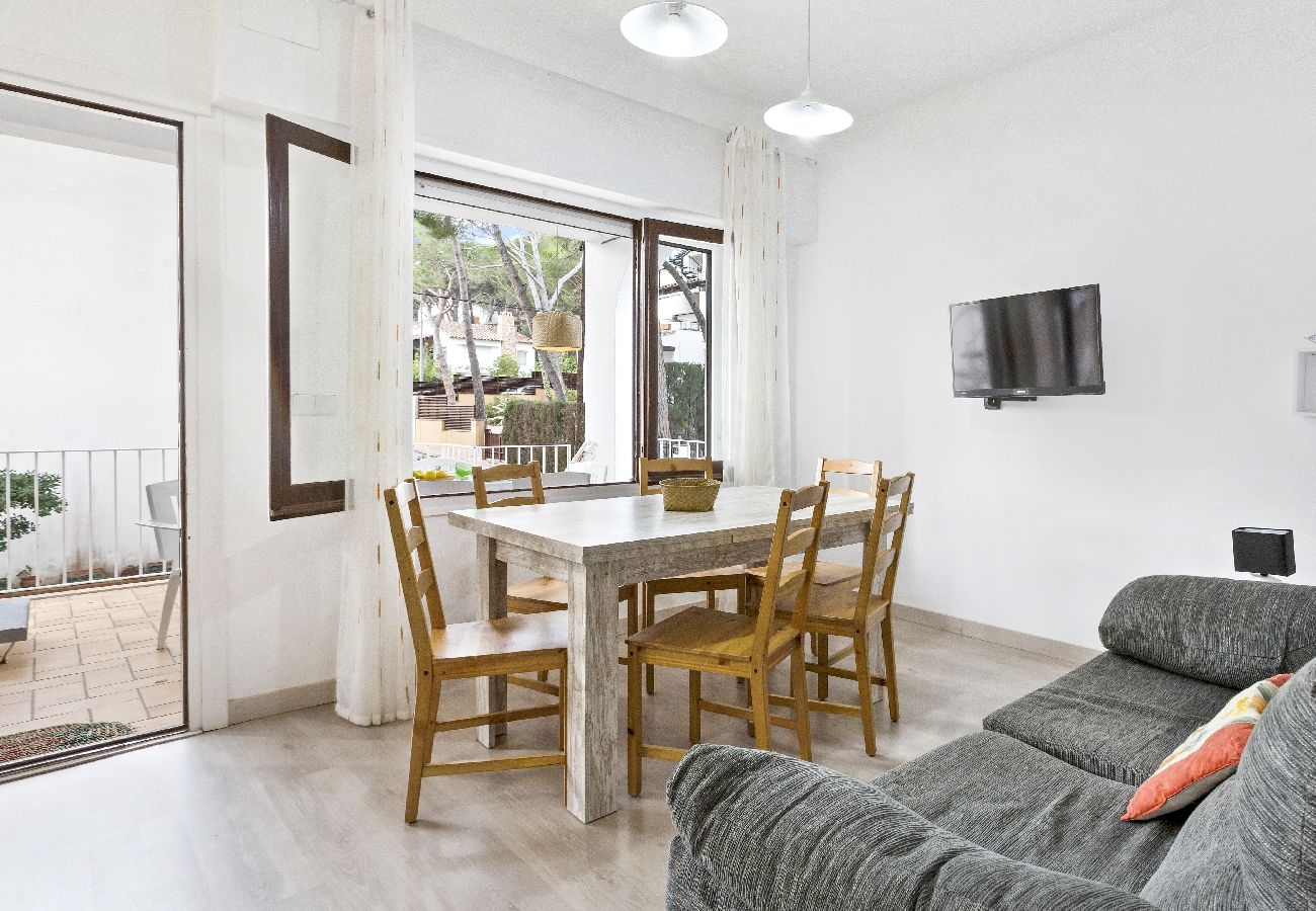 Apartament en Llafranc - 1BLA01 - Dúplex-àtic de 5 habitacions situat a Llafranc, a només 200m de la platja 