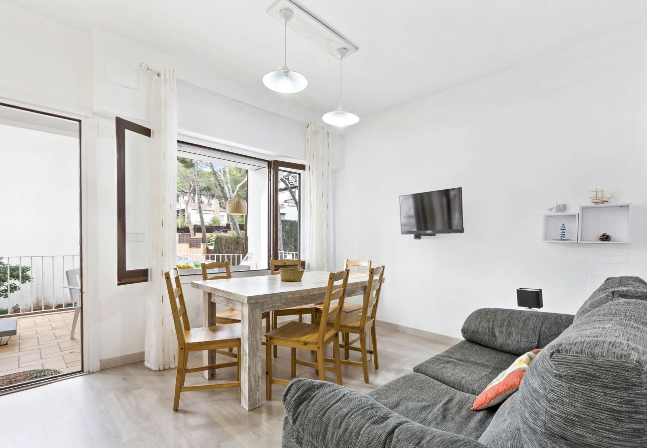 Apartament en Llafranc - 1BLA01 - Dúplex-àtic de 5 habitacions situat a Llafranc, a només 200m de la platja 