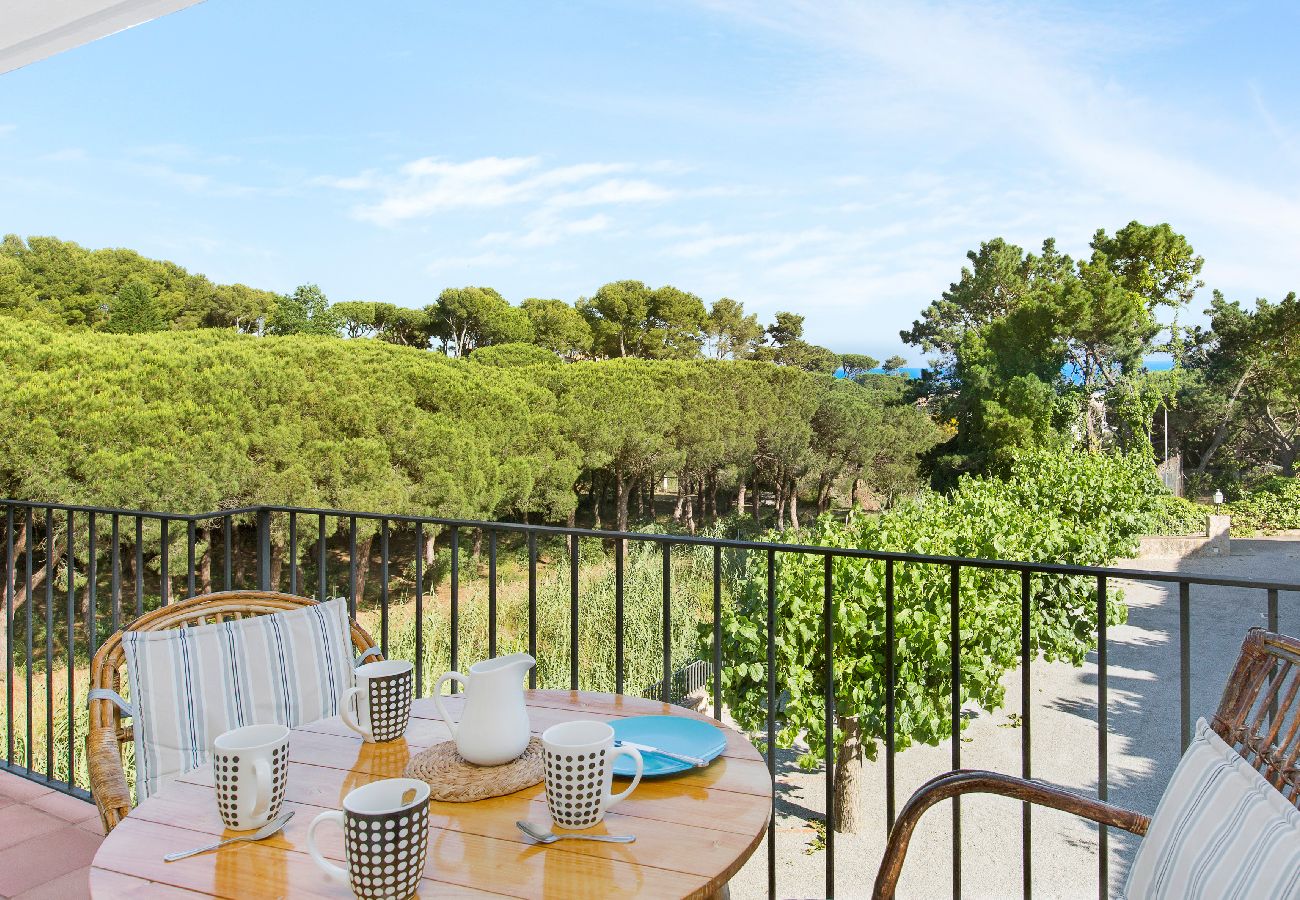 Apartament en Calella de Palafrugell - 1CAN01 - Acollidor apartament per 4 persones amb terrassa situat a prop de la platja de Calella de Palafrugell