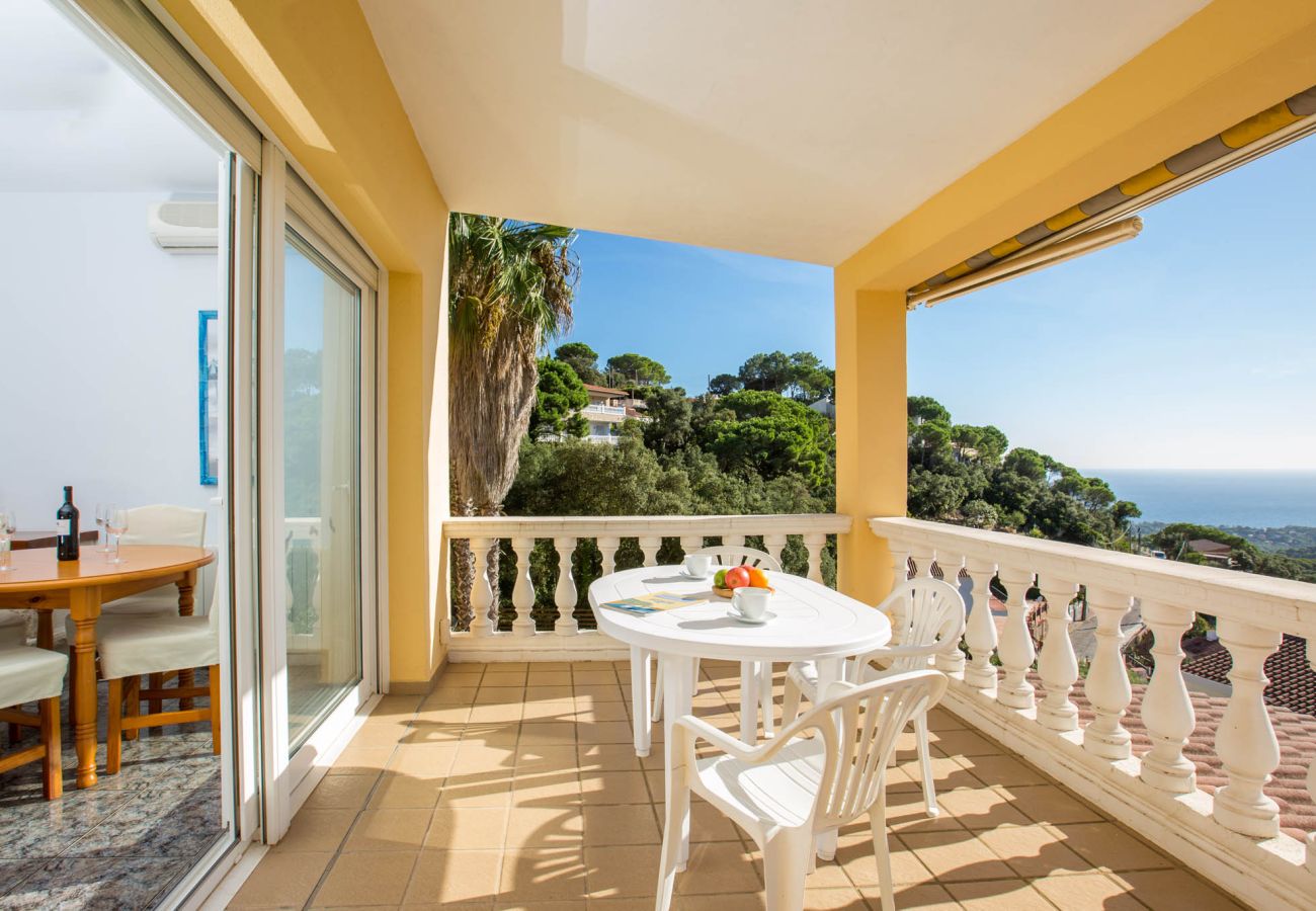 Vil.la en Lloret de Mar -  2CORA01 - Bonica casa de 3 habitacions amb jardí i piscina privada situada a prop de la platja