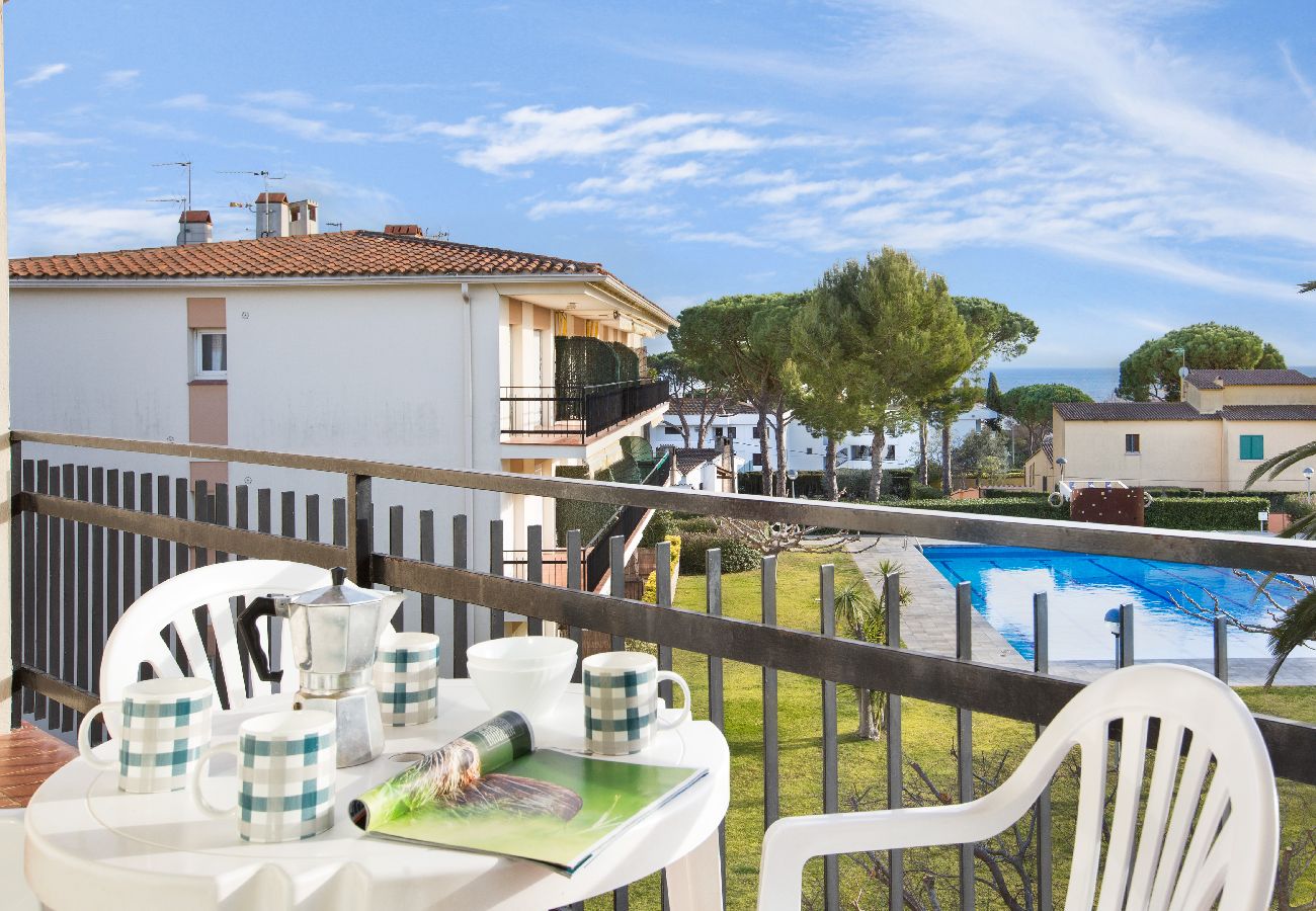 Apartament en Calella de Palafrugell - 1CB E6 - Apartament avec 2 habitacions en una zona molt tranquil·la amb jardí i piscina comunitària a prop de la platja de Calella de Palafrugell