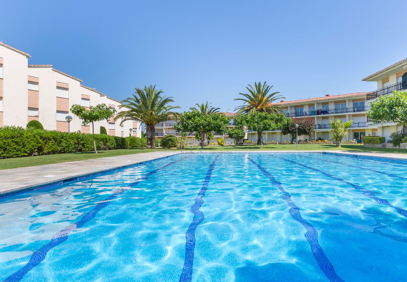 Apartament en Calella de Palafrugell - 1CB E6 - Apartament avec 2 habitacions en una zona molt tranquil·la amb jardí i piscina comunitària a prop de la platja de Calella de Palafrugell