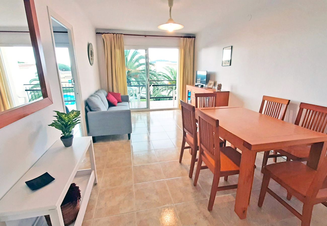 Apartament en Calella de Palafrugell - 1CB E6 - Apartament avec 2 habitacions en una zona molt tranquil·la amb jardí i piscina comunitària a prop de la platja de Calella de Palafrugell